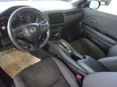 2020 Honda HR-V, $23800. Photo 12