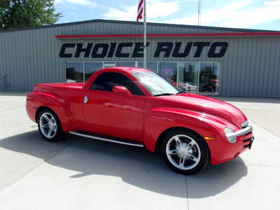 2004 Chevrolet SSR, $0. Photo 3
