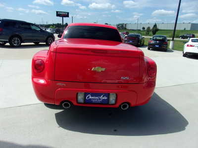 2004 Chevrolet SSR, $0. Photo 6