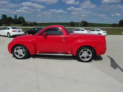 2004 Chevrolet SSR, $0. Photo 8