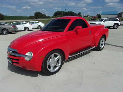 2004 Chevrolet SSR, $0. Photo 9