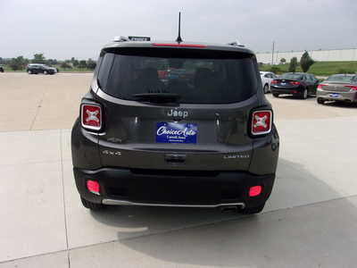 2018 Jeep Renegade, $14900. Photo 4