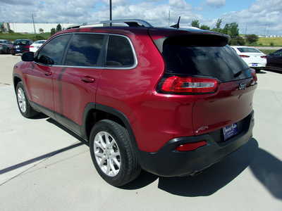 2016 Jeep Cherokee, $7750. Photo 5