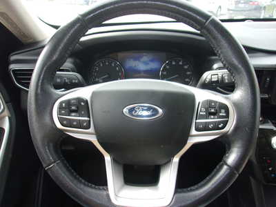 2021 Ford Explorer, $24500. Photo 12