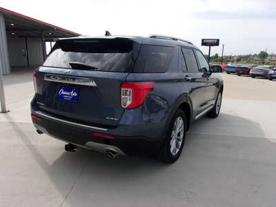 2021 Ford Explorer, $24500. Photo 4