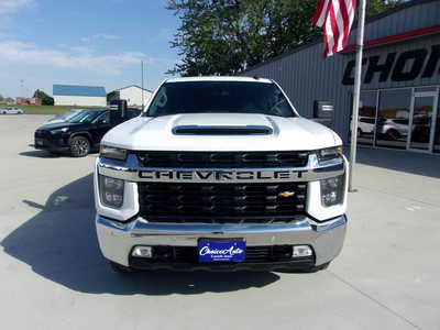 2022 Chevrolet 2500 Crew Cab, $36500. Photo 1