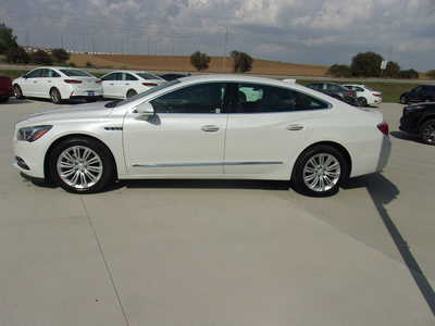 2019 Buick LaCrosse, $20650. Photo 6