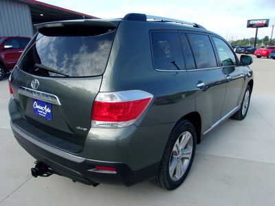 2013 Toyota Highlander, $12900. Photo 6