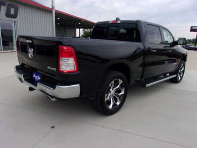 2020 RAM 1500 Crew Cab, $28600. Photo 3