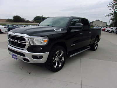 2020 RAM 1500 Crew Cab, $28600. Photo 5