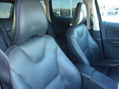 2011 Volvo XC60, $5500. Photo 12