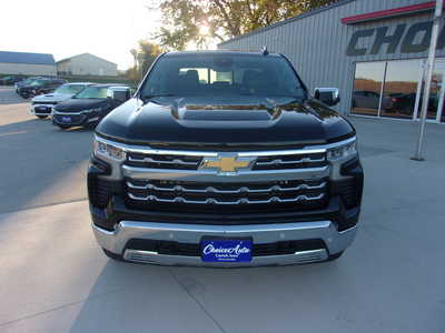 2023 Chevrolet 1500 Crew Cab, $38500. Photo 2