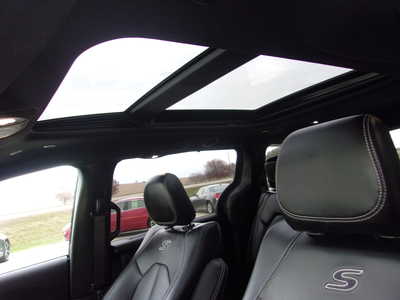 2023 Chrysler Pacifica, $29500. Photo 11