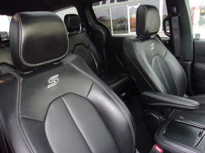 2023 Chrysler Pacifica, $29500. Photo 12