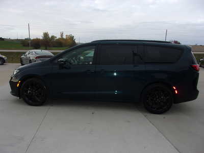 2023 Chrysler Pacifica, $29500. Photo 7