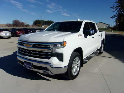 2023 Chevrolet 1500 Crew Cab, $37900. Photo 6