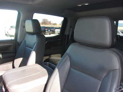 2023 Chevrolet 1500 Crew Cab, $37900. Photo 9