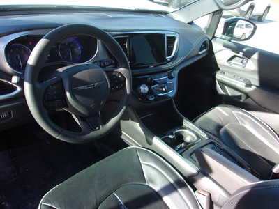 2024 Chrysler Pacifica, $29500. Photo 10
