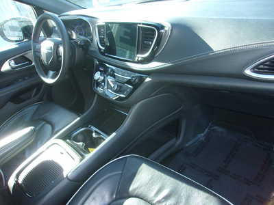 2024 Chrysler Pacifica, $29500. Photo 11