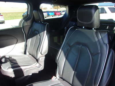 2024 Chrysler Pacifica, $29500. Photo 12