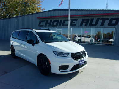 2024 Chrysler Pacifica, $29500. Photo 1