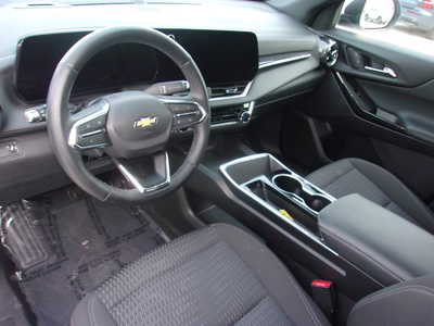 2025 Chevrolet Equinox, $27500. Photo 11