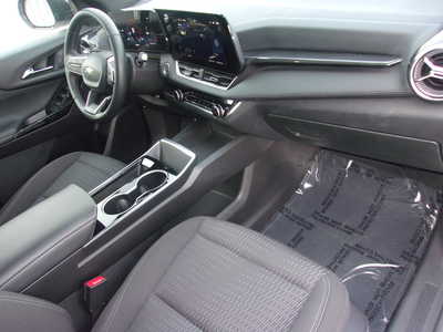 2025 Chevrolet Equinox, $27500. Photo 12