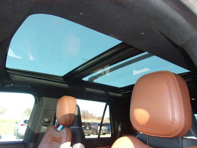 2018 Lincoln Navigator, $26750. Photo 10