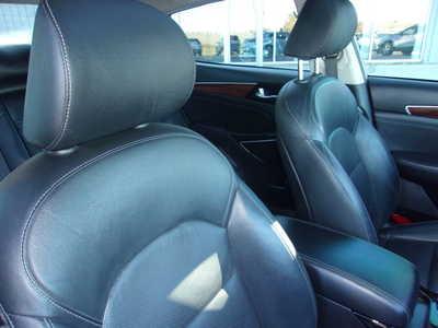 2018 Kia Cadenza, $20500. Photo 10