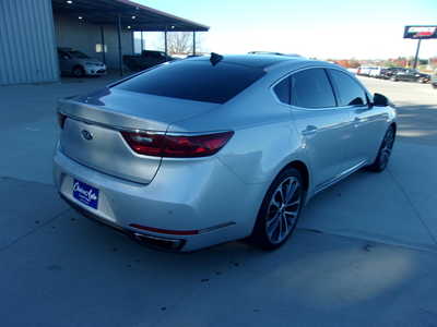 2018 Kia Cadenza, $20500. Photo 3