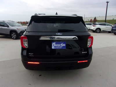 2023 Ford Explorer, $30250. Photo 4