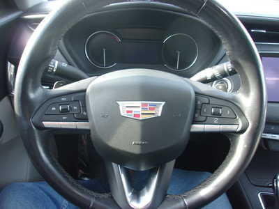2023 Cadillac XT4, $26500. Photo 8