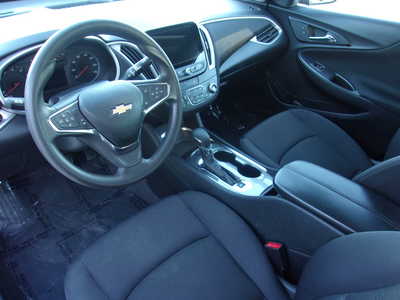 2023 Chevrolet Malibu, $18450. Photo 9