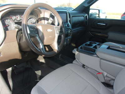 2021 Chevrolet 1500 Crew Cab, $30450. Photo 12