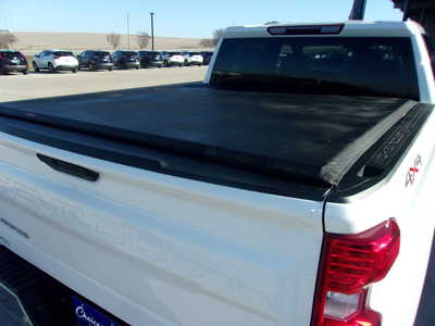 2021 Chevrolet 1500 Crew Cab, $30450. Photo 4