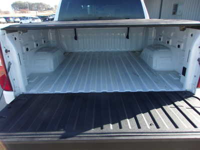 2021 Chevrolet 1500 Crew Cab, $30450. Photo 5