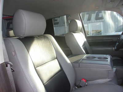 2011 Toyota Tundra Crew Cab, $12900. Photo 12