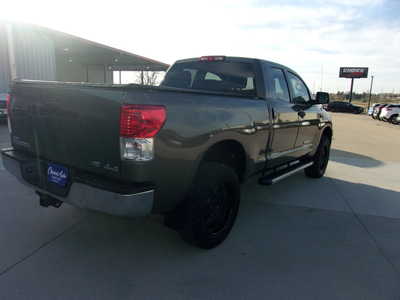 2011 Toyota Tundra Crew Cab, $12900. Photo 3