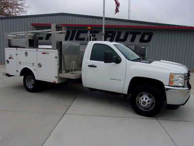2012 Chevrolet 3500 Reg Cab, $12900. Photo 2