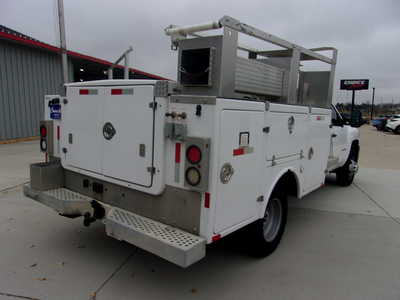 2012 Chevrolet 3500 Reg Cab, $12900. Photo 4