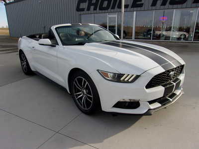 2017 Ford Mustang, $18500. Photo 3