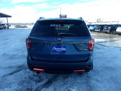 2018 Ford Explorer, $17750. Photo 4