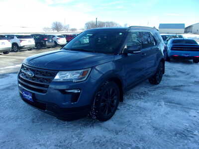 2018 Ford Explorer, $17750. Photo 6
