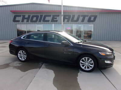 2023 Chevrolet Malibu, $14750. Photo 2