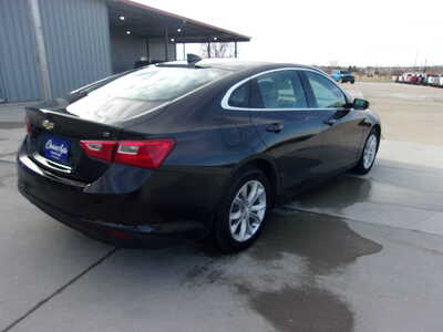 2023 Chevrolet Malibu, $14750. Photo 3