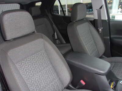 2024 Chevrolet Equinox, $23850. Photo 10