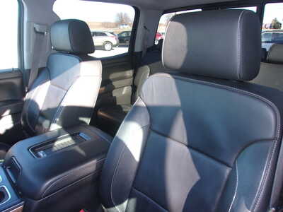 2017 Chevrolet 1500 Crew Cab, $19900. Photo 11