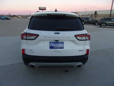 2020 Ford Escape, $18450. Photo 4