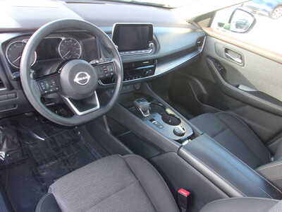 2022 Nissan Rogue, $21850. Photo 11