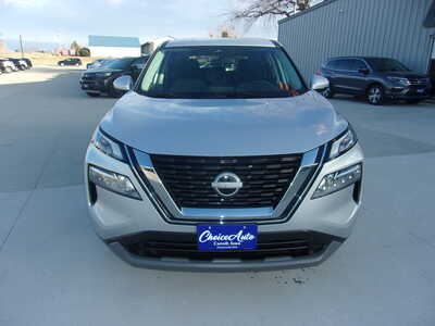 2022 Nissan Rogue, $21850. Photo 5